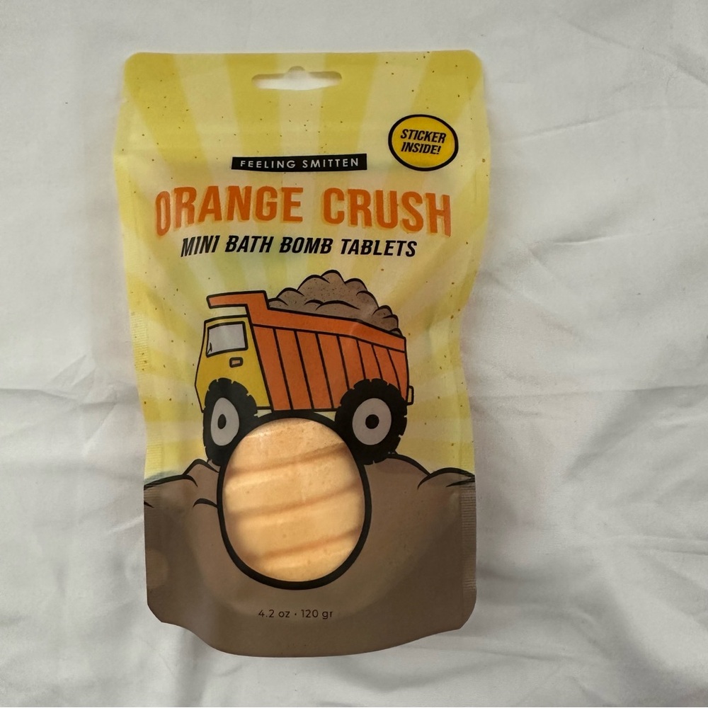 Feeling Smitten Orange Crush Mini Bath Bomb Tablets 4.2 oz – 6 Count NIP